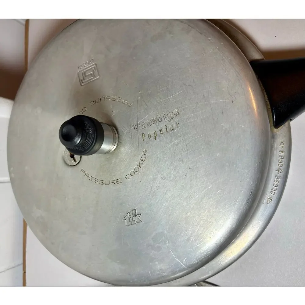 1993 Vintage Prestige Senior 6 Qt Pressure Cooker Pan Aluminum IS2347 w/ Jiggler